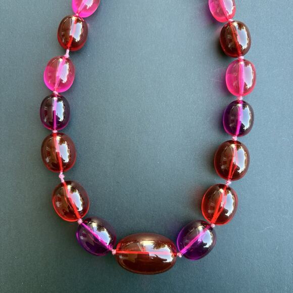 Vintage Joan Rivers Pink Red Purple Acrylic Lucite Beaded Knotted Necklace 24" - Picture 1 of 7